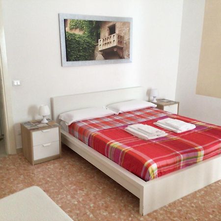 A Due Passi Da Giulietta-Casa Capuleti Apartman Verona Kültér fotó