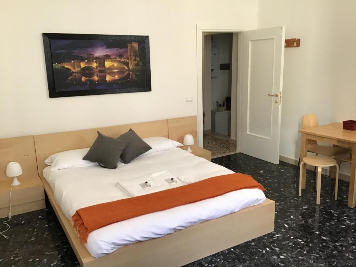 A Due Passi Da Giulietta-Casa Capuleti Apartman Verona Kültér fotó